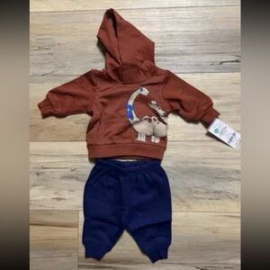 *NWT*  Carters - Size Newborn - Dinosaur - Hoodie Pant Set! Super Cute MSRP $30